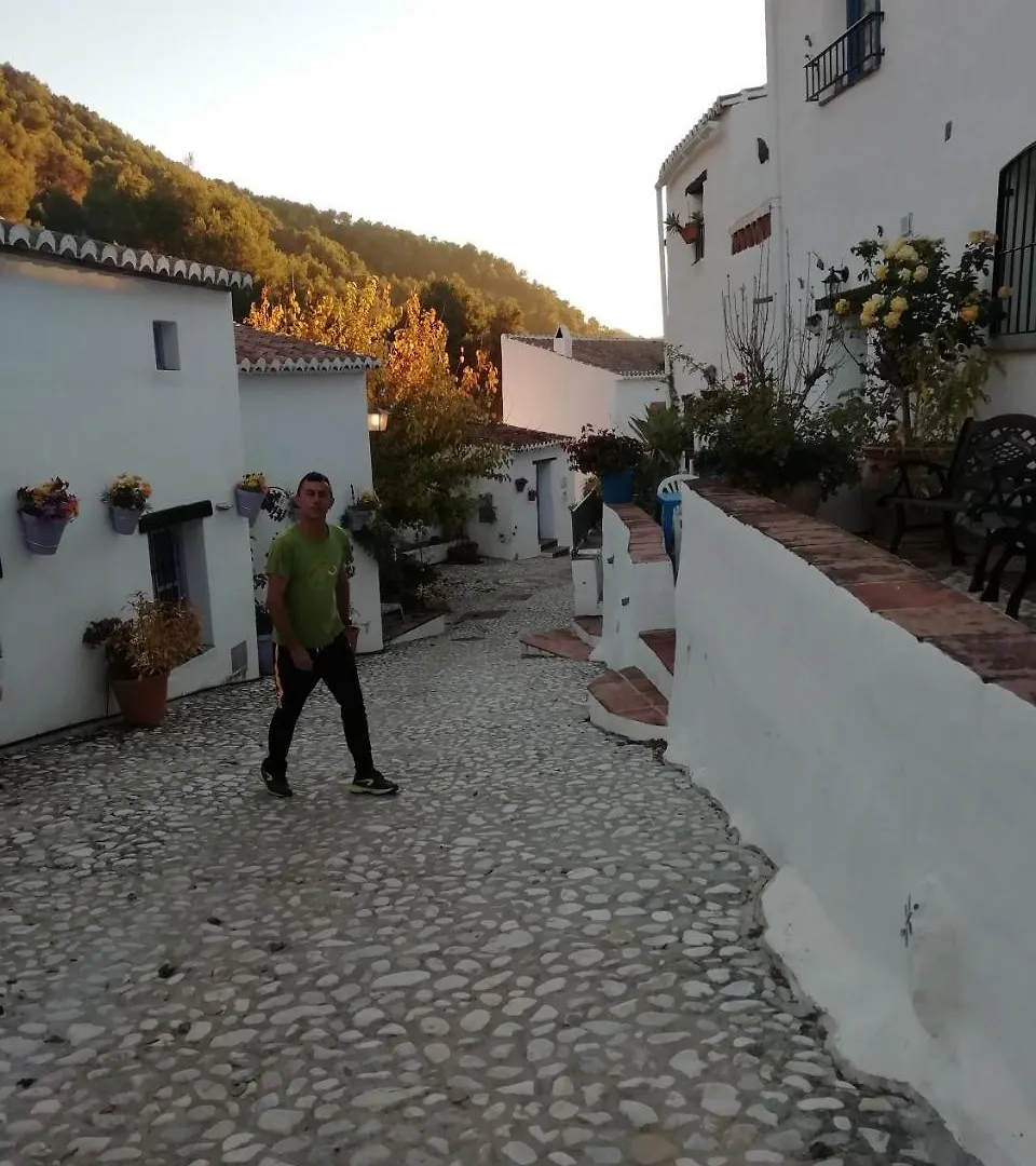 B&B The Lost Village El Acebuchal Frigiliana Oda ve Kahvaltı